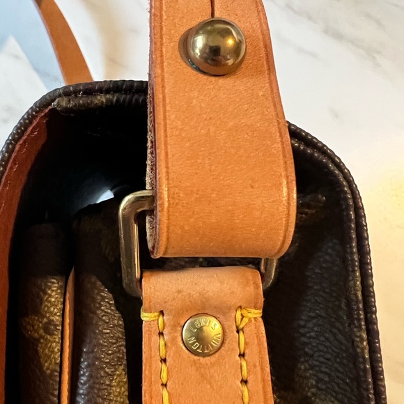 Real authentic vintage Louis Vuitton buckle no zipper hand bag - Picture 8 of 13